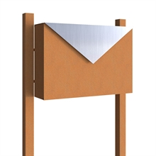 Rust farvet design postkasse med brevklap i Rustfritstål - KUVERT Incl. rust farvet postkassestander