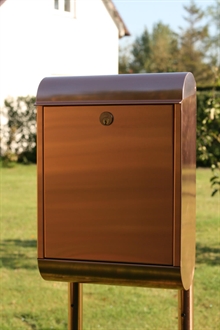 LUX kobberpostkasse håndlavet af danske kobbersmede