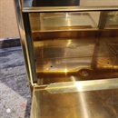 UNIQ QUATRO med gummilister ved lågen.